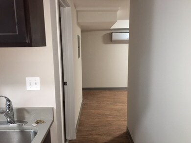 720 Crescent St unit B, Wheaton, IL 60187 - photo 5