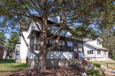 847 S 1st St, Dekalb, IL 60115 - photo 3