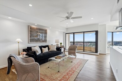 The Spires unit 2305, Houston, TX 77030 - photo 2