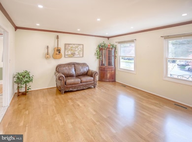 12610 Brunswick Ln, Bowie, MD 20715 - photo 4