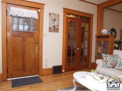 223 SW Elmwood Ave, Topeka, KS 66606 - photo 6