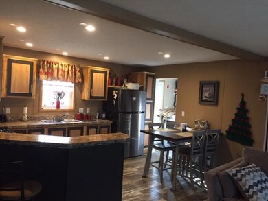 Nice working kitchen w/ SS appliances