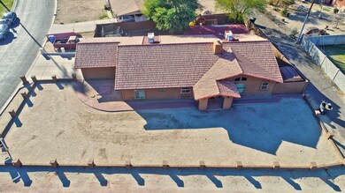 Large 11,000 sq ft lot