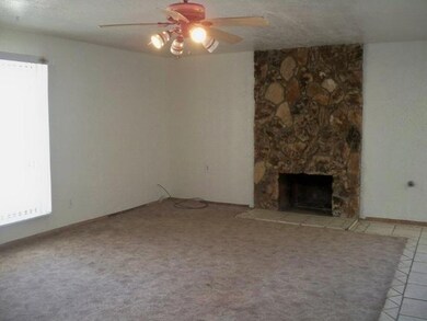 Living Room. Awesome Large Living area w