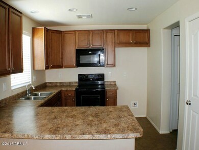 023-307826 - Kitchen (3)