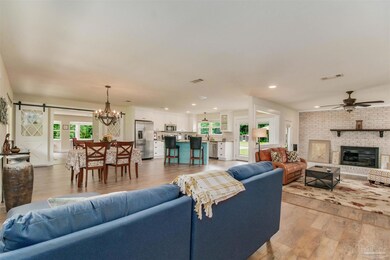 9843 Heather Dr, Cantonment, FL 32533 - photo 4