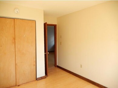 5 Bright St unit 2, Burlington, VT 05401 - photo 7