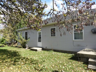 894 Albany St, Beech Grove, IN 46107 - photo 2