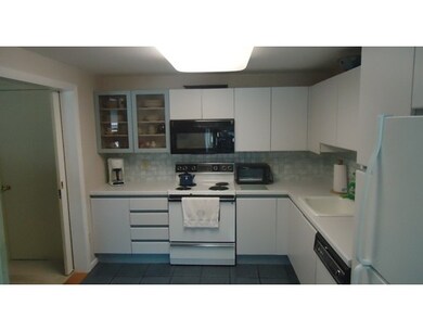 26 Crescent St unit 200, Northampton, MA 01060 - photo 5