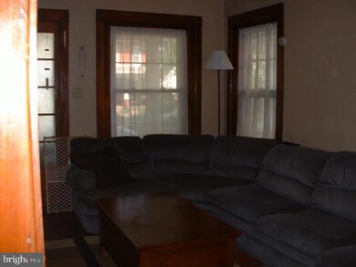 213 N Brobst St, Reading, PA 19607 - photo 4