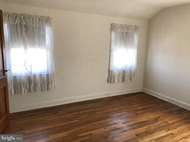 3932 Colchester Rd, Baltimore, MD 21229 - photo 6