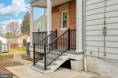 211 W Broad St, Reading, PA 19607 - photo 3