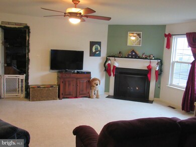 721 Holly Leaf Rd, Culpeper, VA 22701 - photo 3
