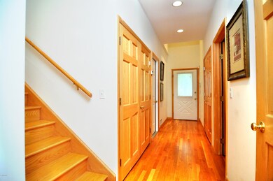 4 Entry Hall_1265