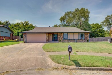 3012 S Ash Place, Broken Arrow, OK 74012 - photo 3