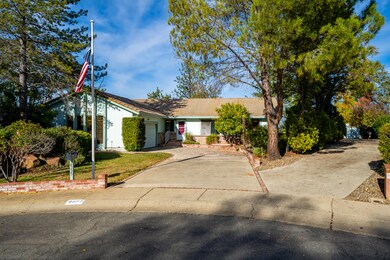 2555 Sandra Ct-1