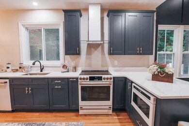 11 Dunlap Dr, Bedford, NH 03110 - photo 5