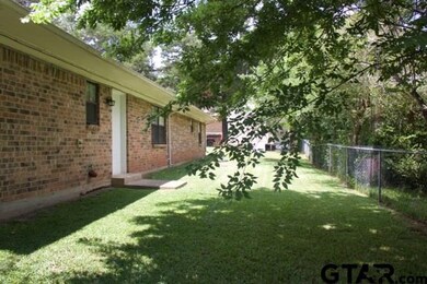 10613 Creek Bend Dr, Tyler, TX 75707 - photo 5