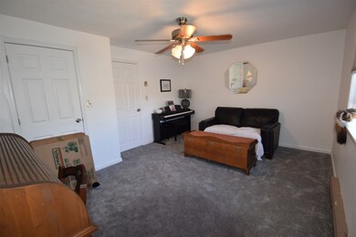 17 Twin Meadow Dr, Hudson, NH 03051 - photo 2