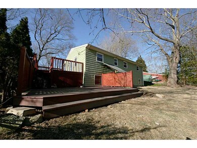 126 Greenwood Dr, Wakefield, RI 02879 - photo 3