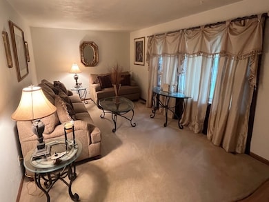 2815 W 12th St, Anderson, IN 46011 - photo 4