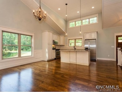 Dining/Kitchen