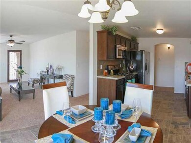 11584 Flor Liatris Dr, Socorro, TX 79927 - photo 6