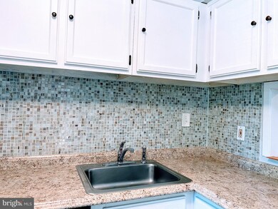 5482 Cedar Ln unit A2, Columbia, MD 21044 - photo 3