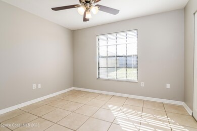 021-photo-dining-room-12482758
