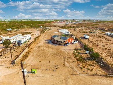 36 Donald Cir, Odessa, TX 79764 - photo 2