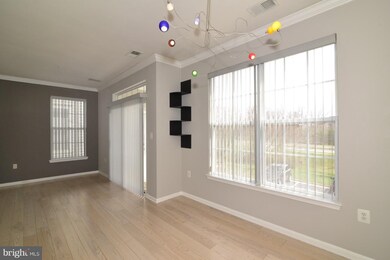 13034 Cabin Creek Rd, Herndon, VA 20171 - photo 2