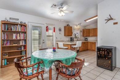 Dining & Kitchen Area