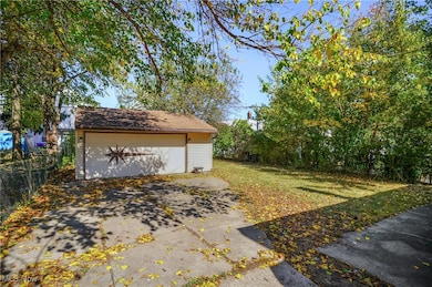 20561 Westport Ave, Euclid, OH 44123 - photo 4