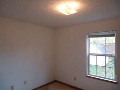 810 Johnson Ave, Franklin, IN 46131 - photo 7