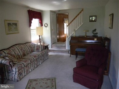 22 W Greenhill Rd, Broomall, PA 19008 - photo 2