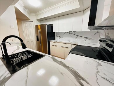 12500 SW 5th Ct unit M412, Pembroke Pines, FL 33027 - photo 5