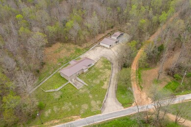 305 River Bluff Rd, Linden, TN 37096 - photo 4
