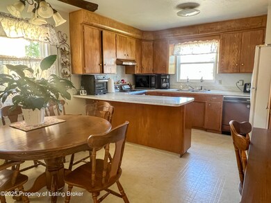 512 N 19th St, Bismarck, ND 58501 - photo 7