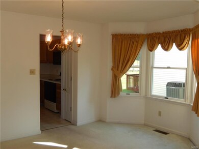 281 Ridings Cir, Macungie, PA 18062 - photo 4