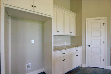 19421 W 201st St, Spring Hill, KS 66083 - photo 2