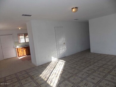Great room looking toward kitchen