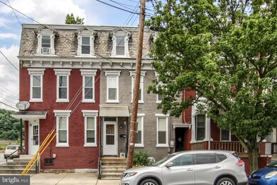 547 N 2nd St, Columbia, PA 17512 - photo 6