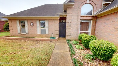 10141 Fox Chase Dr, Olive Branch, MS 38654 - photo 4
