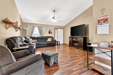 246 Ridgeway Dr, Union, MO 63084 - photo 5