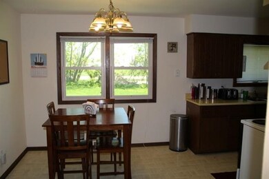 657 Dunn Ave, Oregon, WI 53575 - photo 7