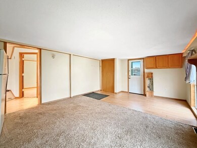 1202 Coolidge Ave, Minot, ND 58701 - photo 6