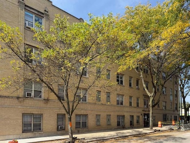 4756 N Maplewood Ave unit G4, Chicago, IL 60625 - photo 2