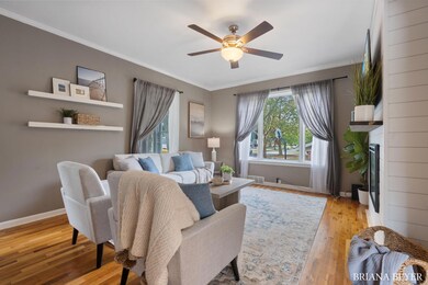 2-web-or-mls-A7402903
