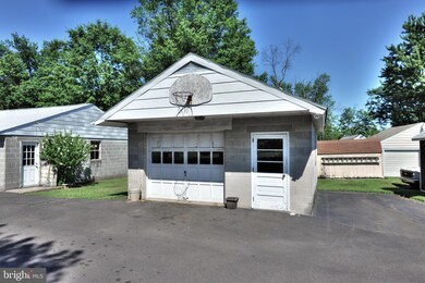 259 Ridge Ave, Souderton, PA 18964 - photo 4