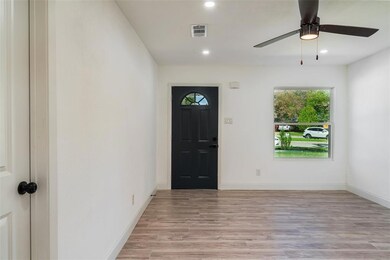 626 Cimarron Trace, Grand Prairie, TX 75051 - photo 5